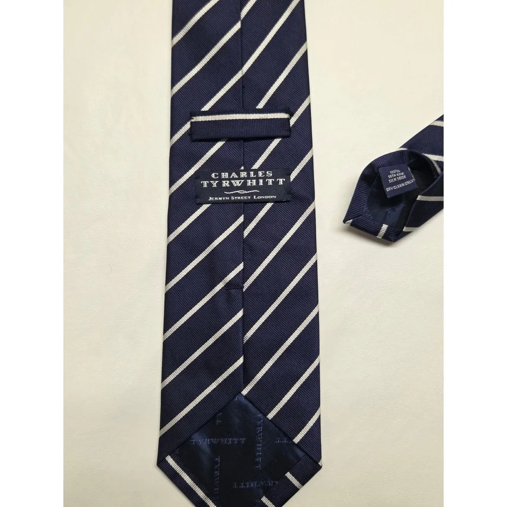 Charles Tyrwhitt Jermyn Street London Navy White Stripe Silk Tie